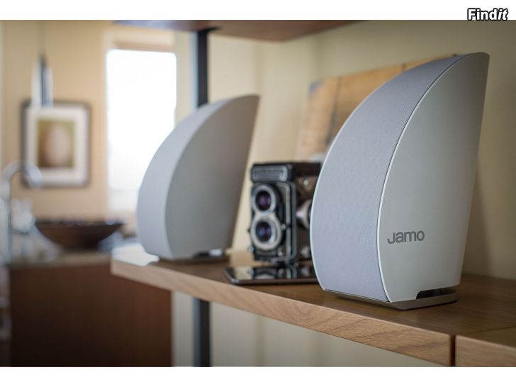 Säljes Säljes nya Jamo DS 5, stereo högtalare