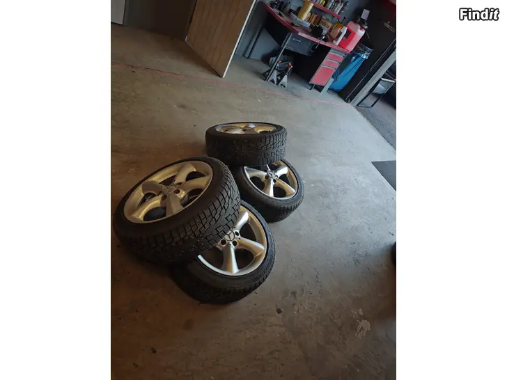 Myydään 5x112 17 vanteet nastarenkain