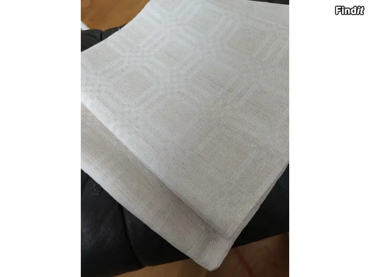 Myydään Kaksi pellavaliinaa