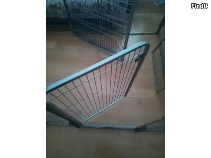 Myydään Koiran/pennun häkki