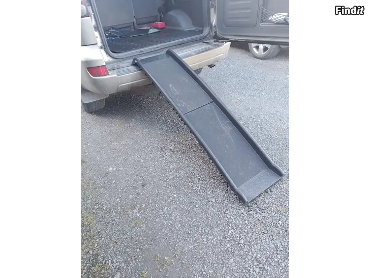 Säljes Bil ramp för hund