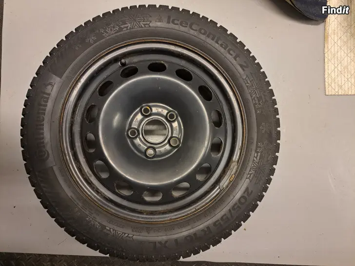 Säljes Dubbdäck 16 / Vw Navkapslar