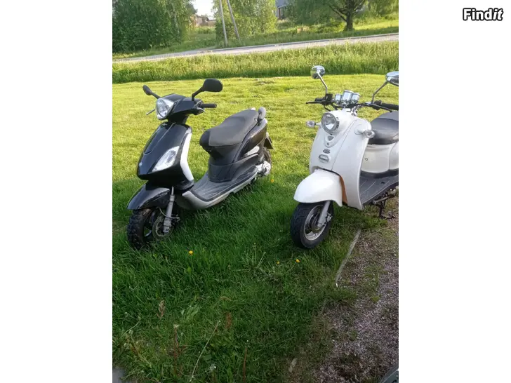 Säljes 2st skotrar