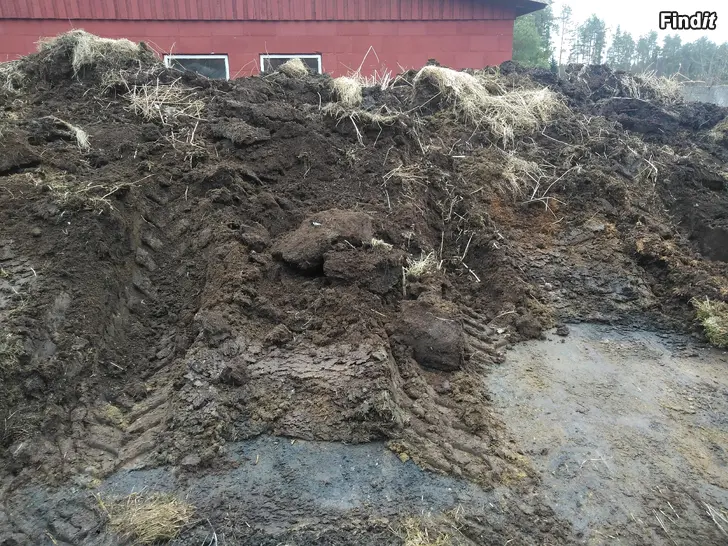 Säljes Brunnen rävgödsel eller hästgödsel