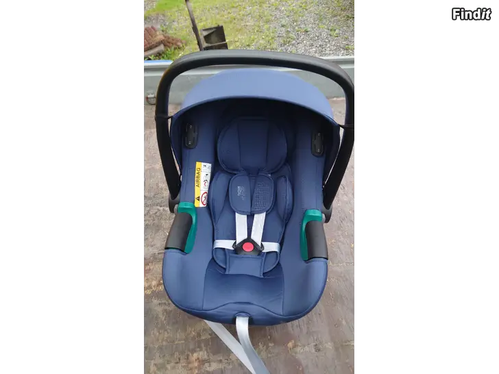 Säljes Britax Römer BABY-SAFE 3 i-Size bilbarnstol