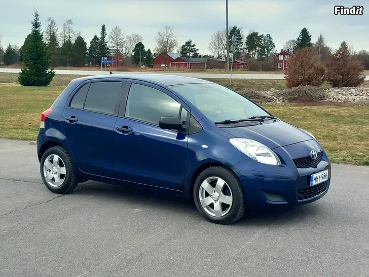 Myydään Toyota Yaris 1.4 D-4D Terra Pakettiauto