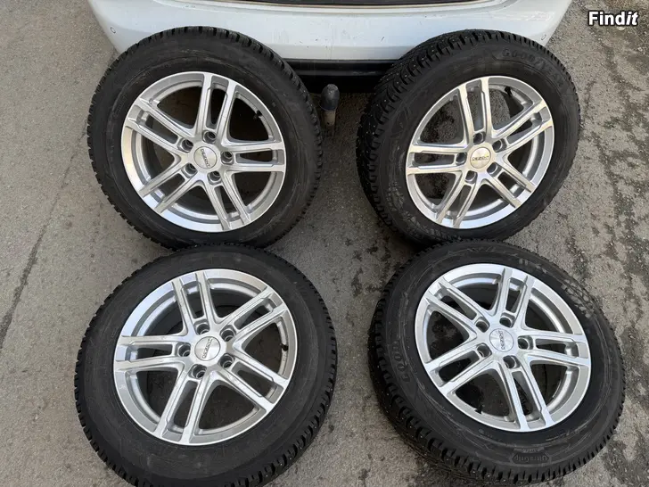 Myydään Nastarenkaat aluvanteilla 205/60R16