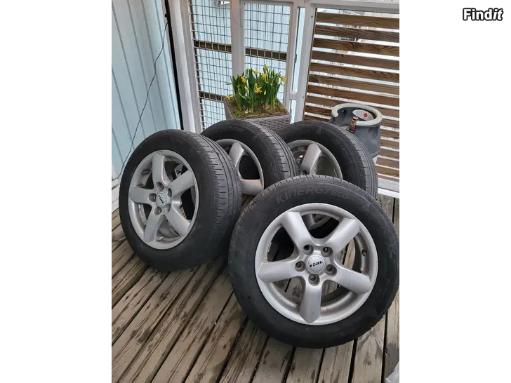 Säljes Rial däck o fälgar