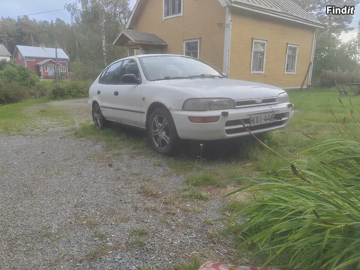 Säljes Toyota Corolla 1994 1,6 OBESIKTAD