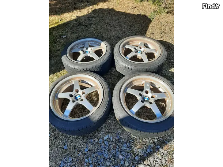Säljes BMW Alufälgar 17
