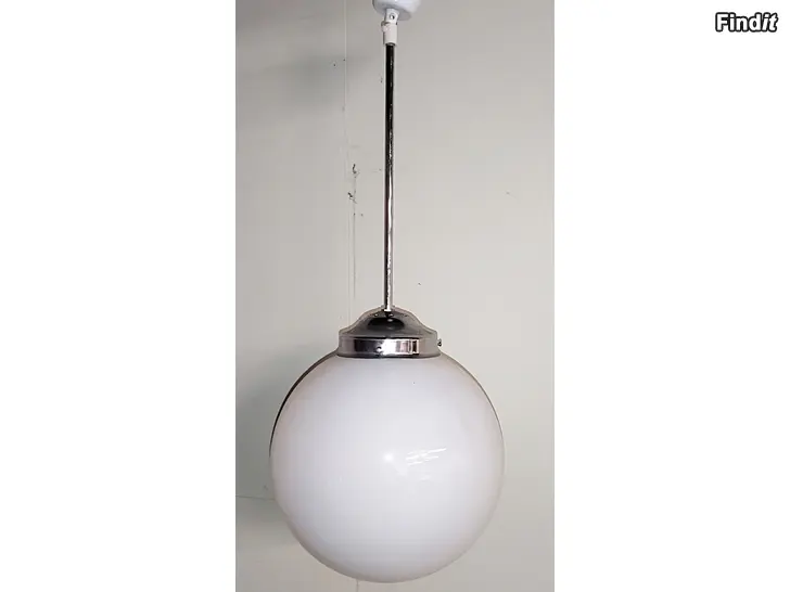 Myydään Vanhahko katto pallovalaisin metallivarrella