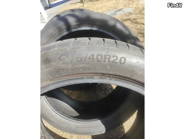 Myydään Sommardäck 275/40R20