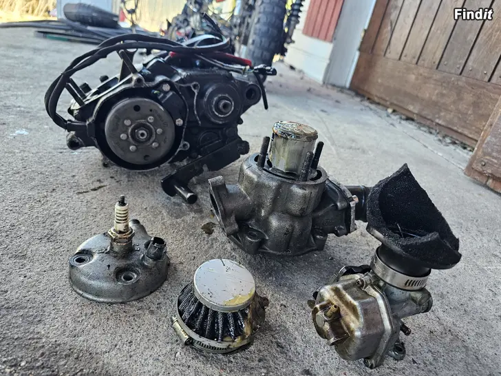 Myydään Cross 82 cc