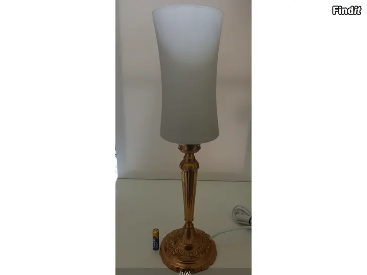 Myydään Messinkirunkoinen vintagevalaisin