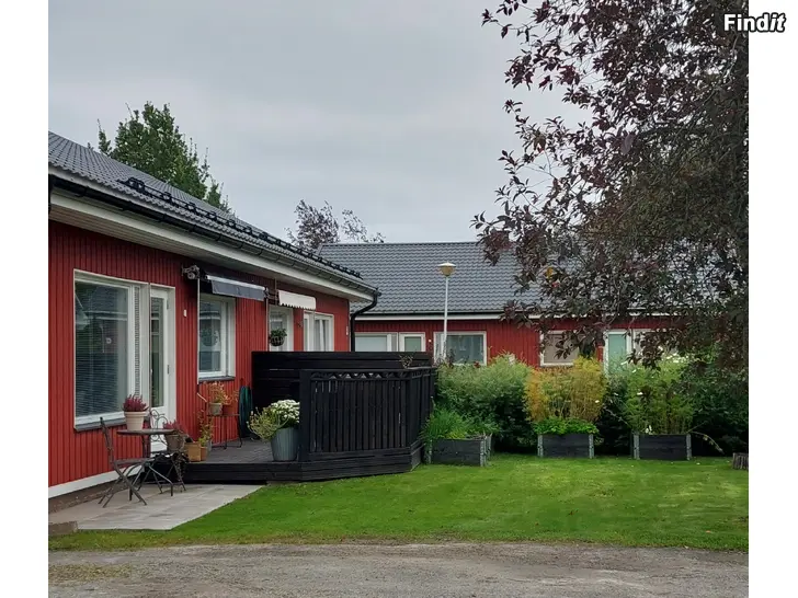 Säljes Parhuslägenhet i Jakobstad Säljes Parhuslägenhet i Jakobstad