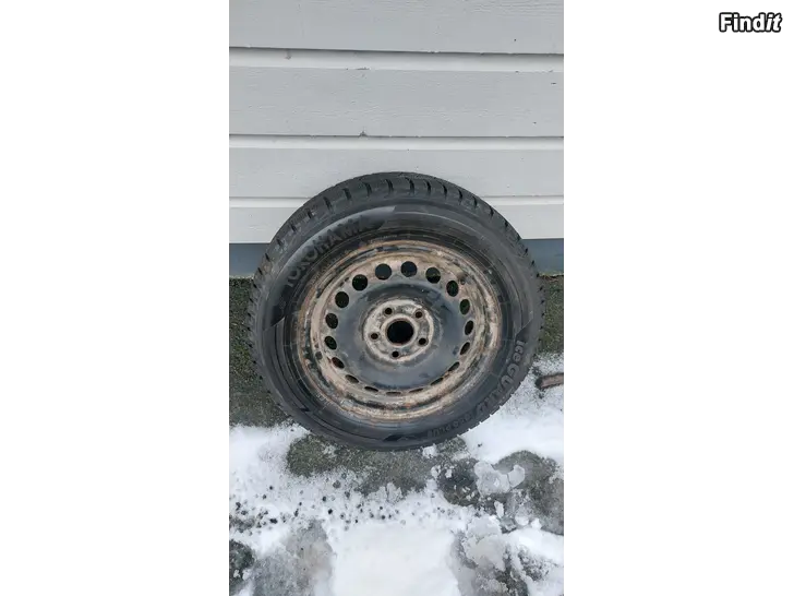 Myydään Yokahama kitkarenkaat 4kpl