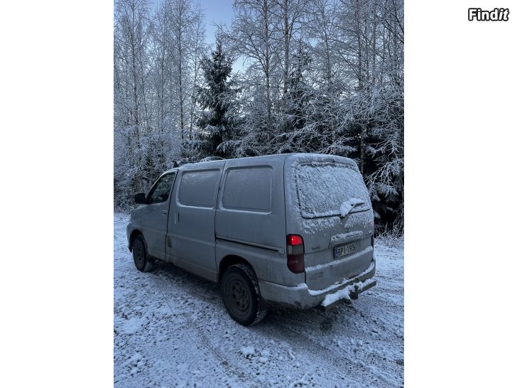 Myydään Toyota Hiace 4wd 2007