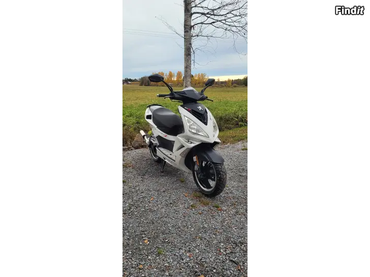 Myydään Peugeot speedfight3 2014