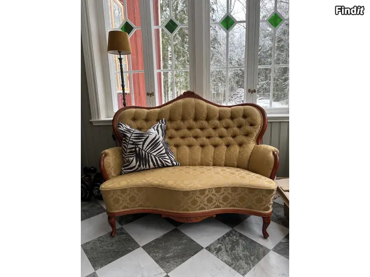 Säljes 3-delad soffgrupp i rokokostil