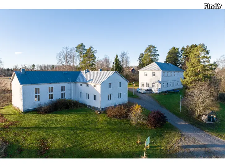 Säljes Rejpelt skola  Rejpeltvägen 319, Vörå
