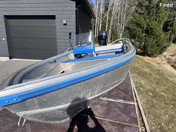 Säljes Buster xsr mercury 20 hk fyrtakt