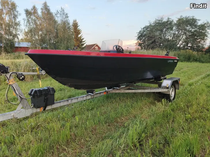 Säljes Fiskebåt utan motor