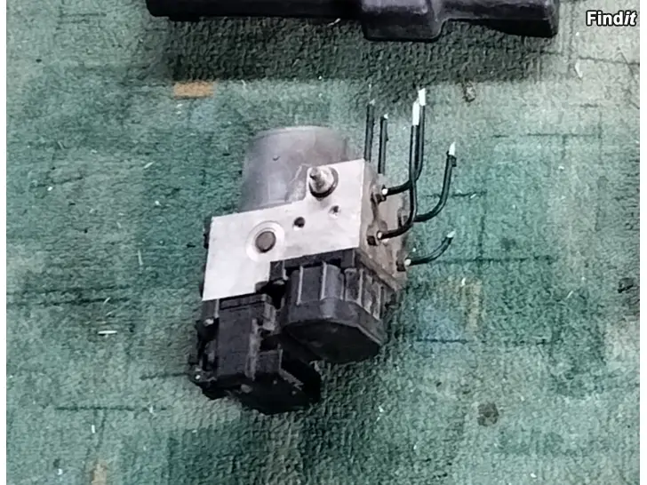 Myydään Bosch abspumppu 273004270 273004172