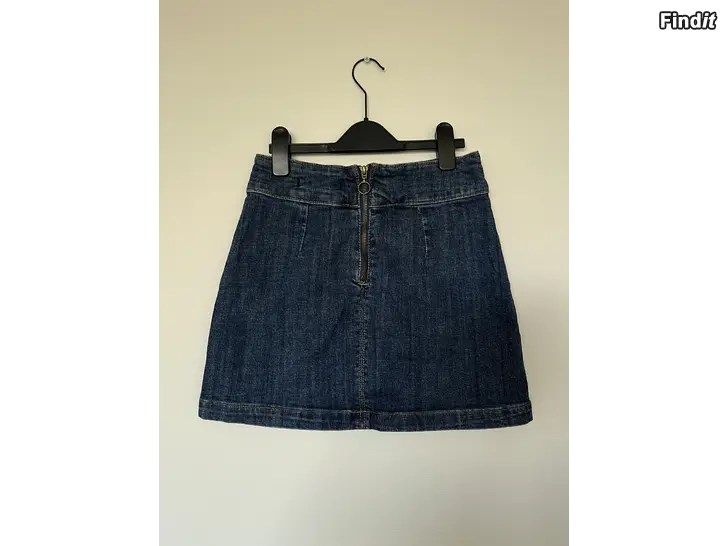 Säljes Jeanskjol, storlek S