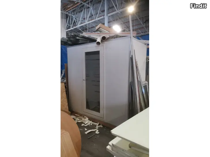 Säljes Telefonbås 245x121x235 cm