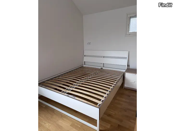 Säljes 160 x 200 säng