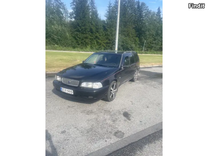 Säljes Volvo v70 2,5 tdi