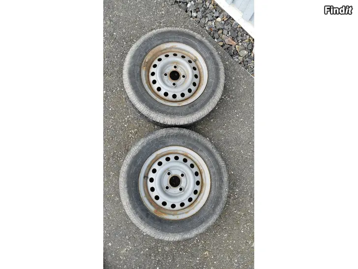 Myydään Däck till Släpkärra 2st