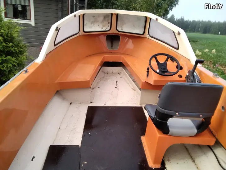 Myydään askeladden