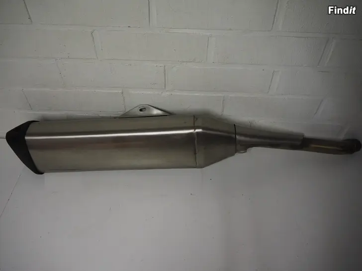 Myydään Triumph Trophy 2012 osia