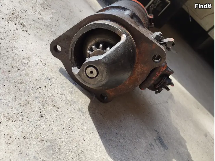 Ostetaan Nuffield Universal startti