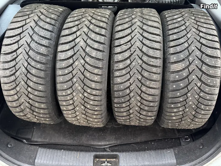 Myydään 205/55R16 Bridgestone Blizzak spike 3