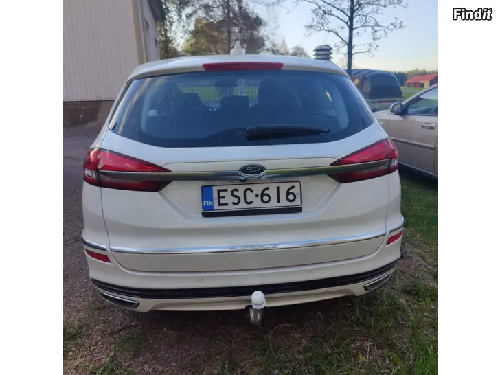 Myydään Ford Mondeo Hybrid STW Vignale