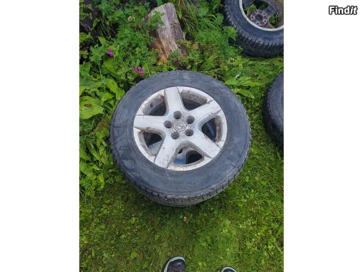 Säljes Nordman 7 suv 215/65R16