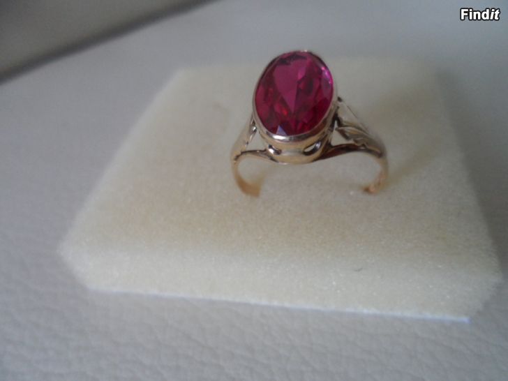 Myydään Rubiini Kultasormus 14K koko 18 Vintagev.1942