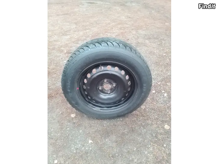 Myydään Toyota Corolla Talvirenkaat