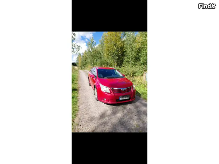 Myydään Toyota avensis