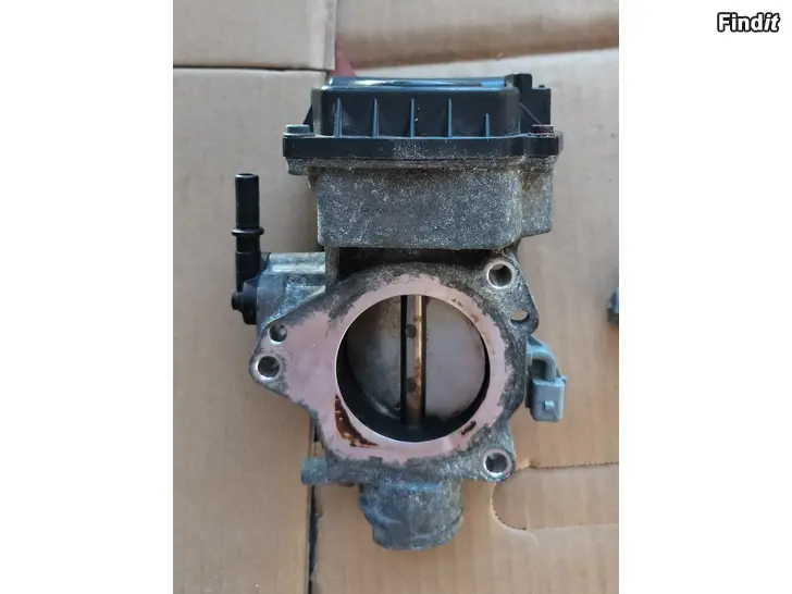 Myydään Vdo kaasuläpäkotelo kaasuläpäkotelo