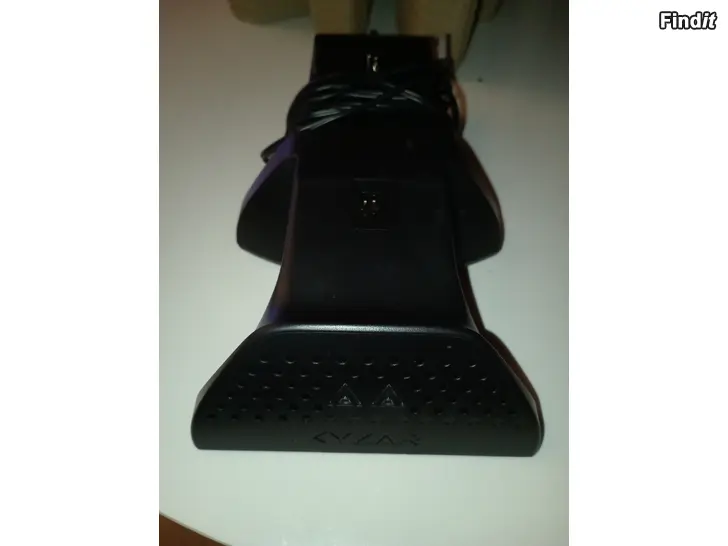 Myydään Xbox lataustelakka