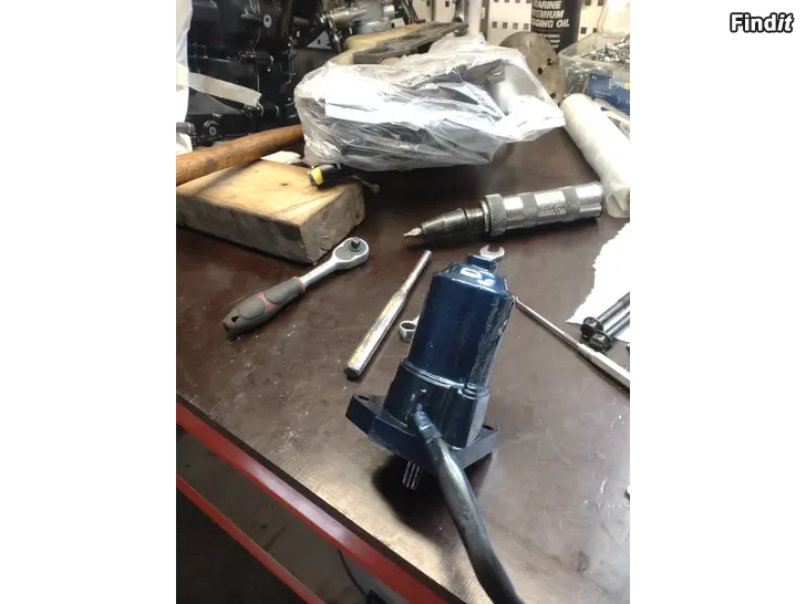 Säljes Yamaha trimtilt motor