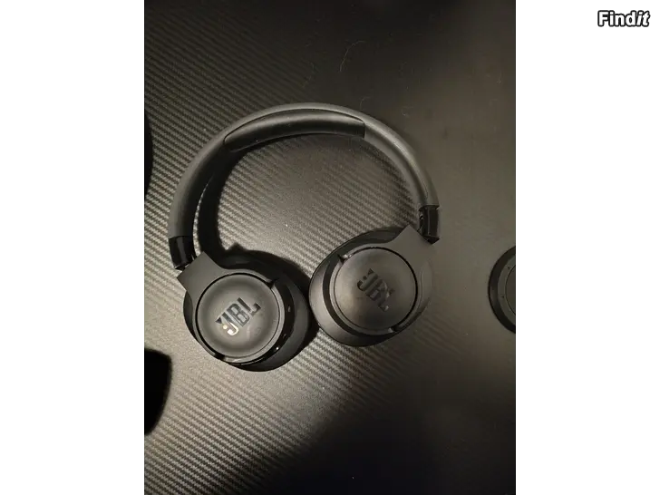 Säljes JBL Tune 775NC
