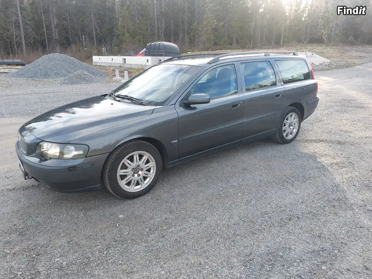 Säljes Volvo V70 -04 231 000km