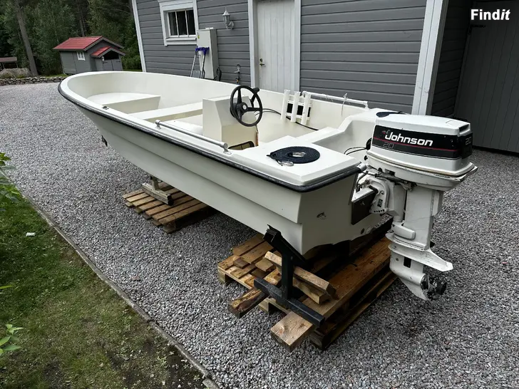 Säljes Linnus 430 + Johnson 20