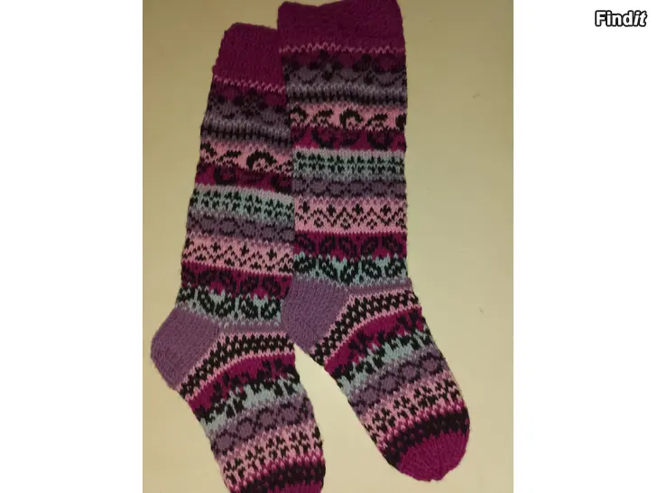 Säljes Kirjoneulesukat