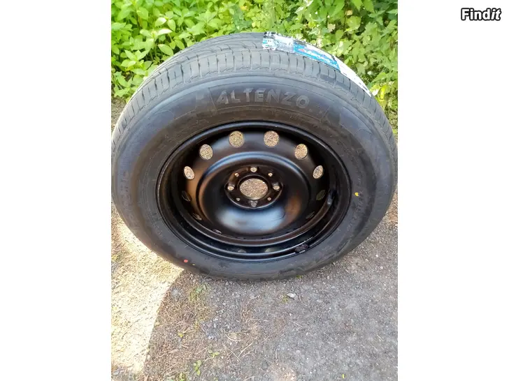 Myydään Citroen / Peugeot kesärenkaat