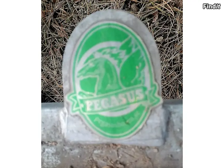 Säljes Pegasus hästbox